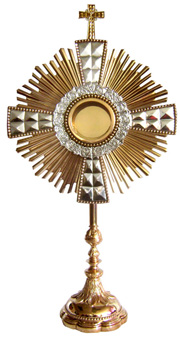 Monstrance: Beautiful Gold Plated Monstrance